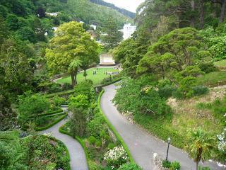 Veel locals komen in het weekend naar het park, en specifiek deze Hot Stream. Op deze momenten kan het dus wat drukker zijn. 281 Spa Rd, Tauhara, Taupo 3378, New Zealand -38.669445078982, 176.