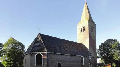 Het Friese Harich begraaft zelf de doden HARICH. De kerk van het Friese Harich. Uitvaartvereniging De Laatste Eer bestaat honderd jaar. De dorpelingen begraven nog steeds zelf de doden.