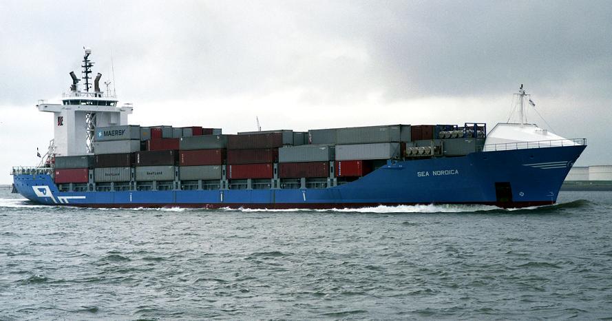 2006 een meerjarig charter gekregen voor het onderhouden van een containerdienst tussen de Bermuda Eilanden en Fernandina Beach, Florida, 27-11-2006 de SOMERS ISLES, ex ECLIPS (IMO 9243930) vervangen.