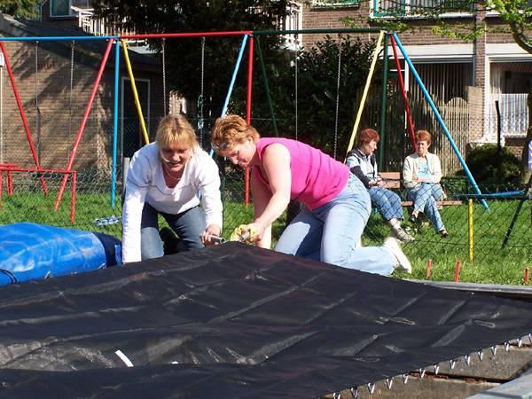 Heel de dag is het dan feest tot we er uit zien als een beest en we heerlijk in de speeltuin zijn geweest.