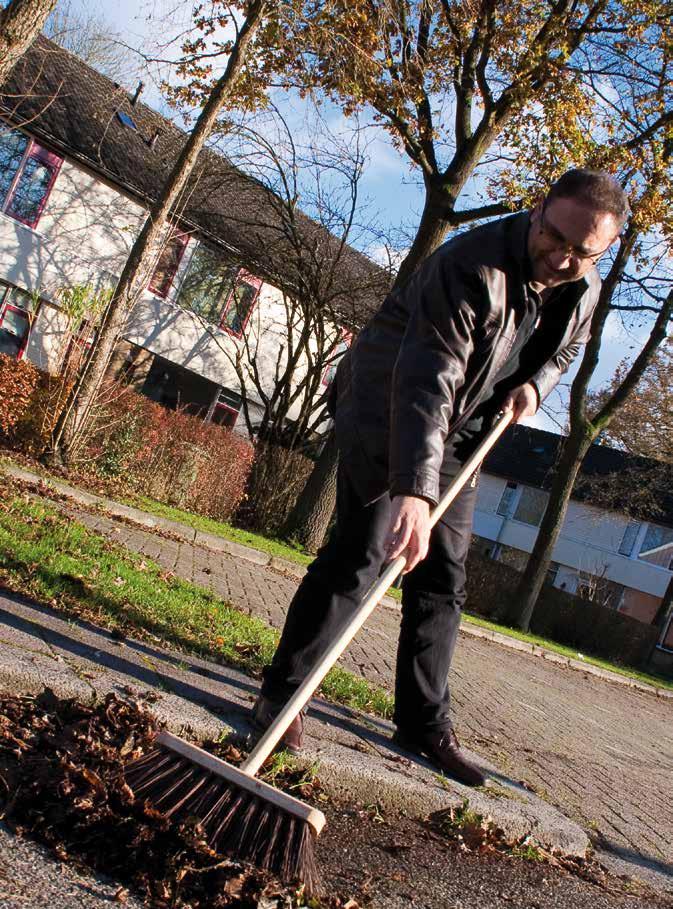 ACTIEF IN JE EIGEN BUURT Actief zijn in je eigen buurt kan op allerlei manieren.