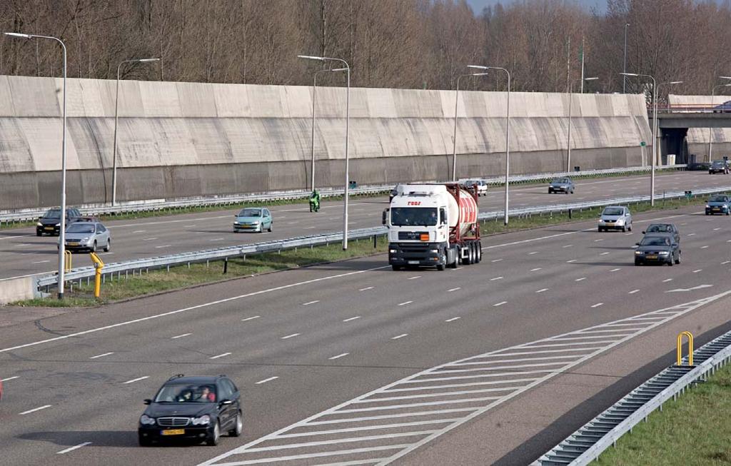 Ridderkerk West is opgenomen in de zone woonwijken vanaf 1940. De begrenzing door de Lagendijk valt in de zone lintbebouwing en oude kernen.