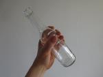 5) flesmuziek Een lege fles kun je recyclen. Glas in de glasbak en plastic bij het oud plasticafval.
