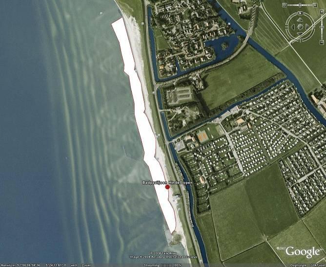 Figuur 3.4. Meetpunt en de begrenzing van de zwemzone (meetpunt aangegeven met rode stip, bron: Google Earth) 3.