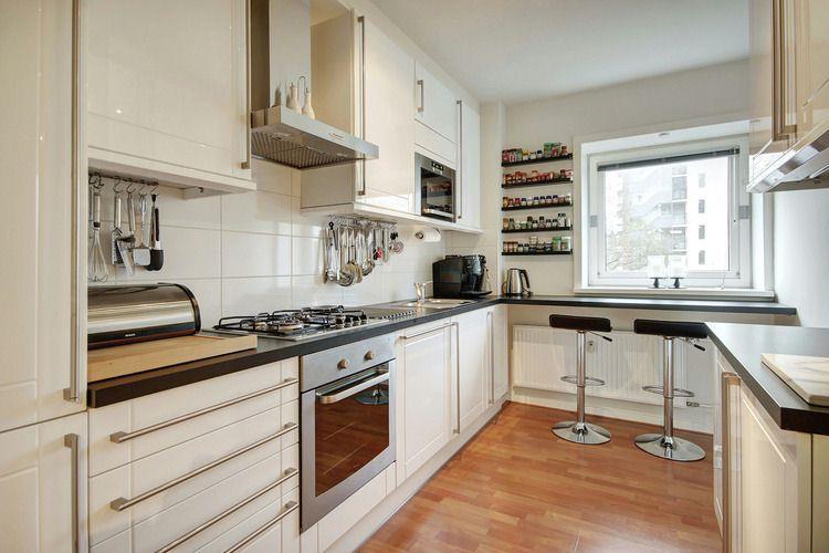 Eigenschappen Woonoppervlakte: Ca. 93m² Inhoud: Ca.