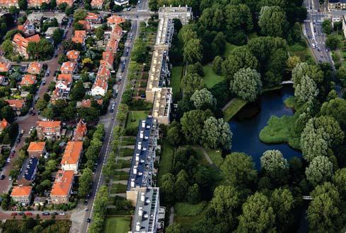 wonen en werken); combinatie van wegenstructuur (parkway), water- en groenstructuur en monumentale bebouwing.