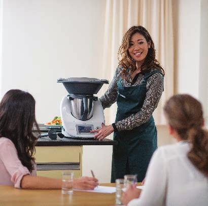 PERSOONLIJKE ZORG Uw advisor is uw persoonlijke aanspreekpartner en begeleidt u in de wereld van Thermomix -