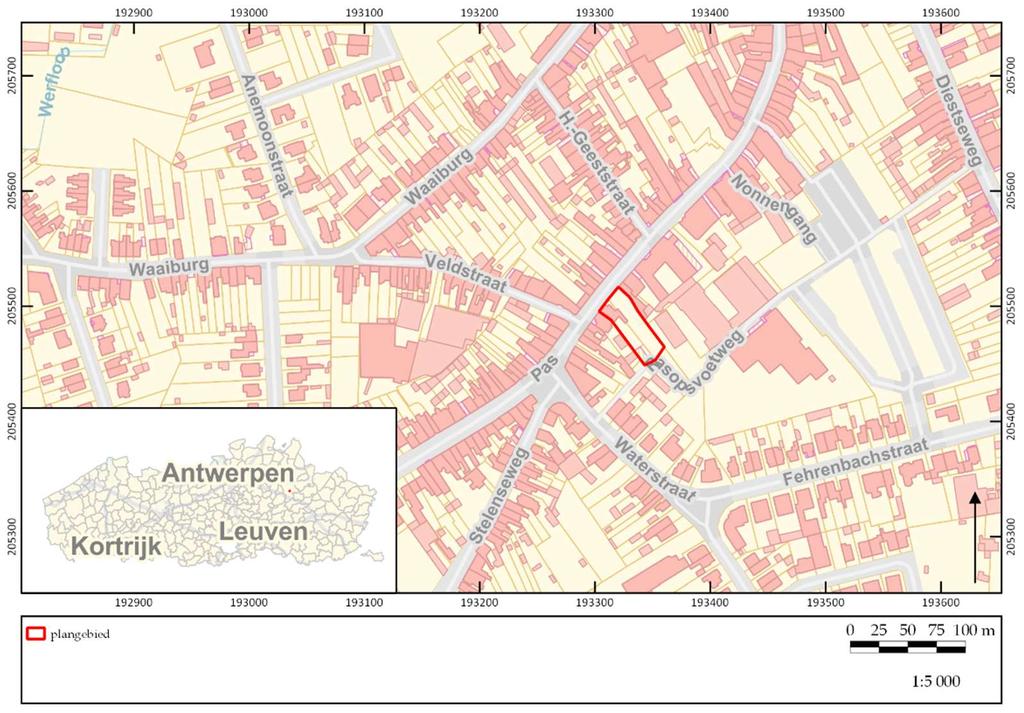 1 Inleiding Het plangebied aan de Pas 122-126 is gelegen aan de zuidrand van het historische centrum van Geel, langs de doorgaande weg door dit historische centrum.