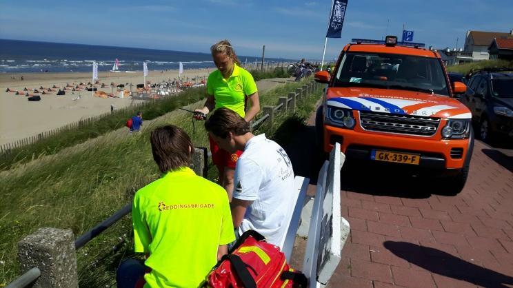 2.8 Operationeel Gedurende het hele jaar zijn de Lifeguards van de ZRB op het strand actief.