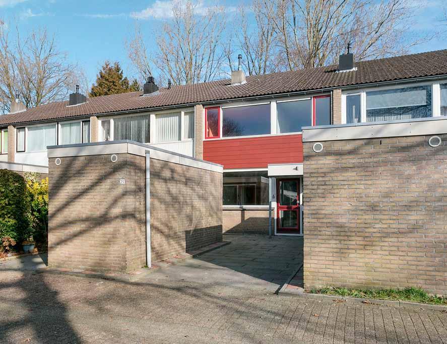 TOLLENSSTRAAT 25 OSS Bouwjaar: 1972 Inhoud woning: ca. 375 m³ Woonoppervlakte: ca.