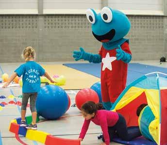 En voor de leerlingen van het secundaire onderwijs hebben we de SNS-pas (sport na school), en dan speelt de sport zich af buiten de school.