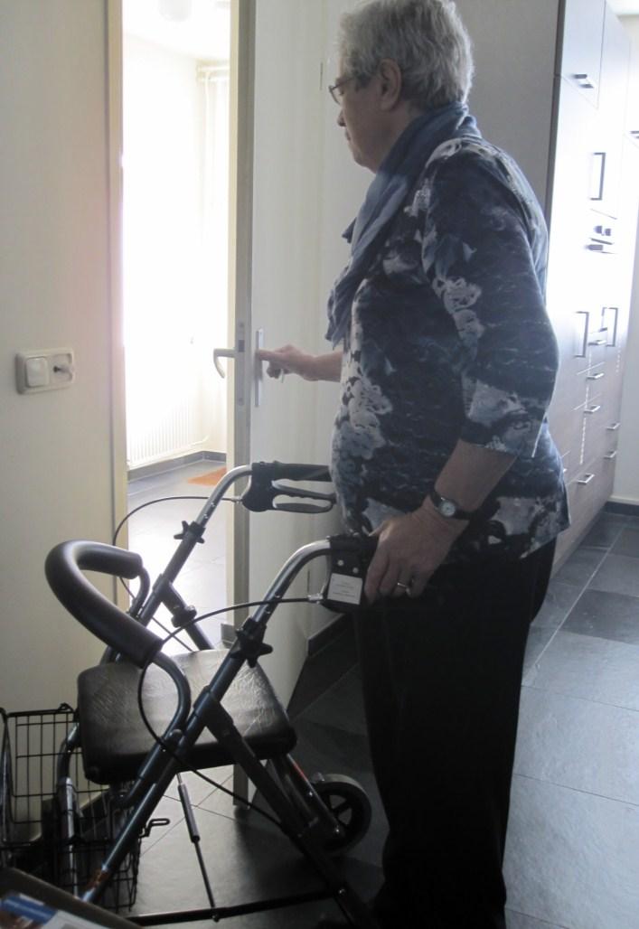 20. Met rollator deur openen en sluiten 21.