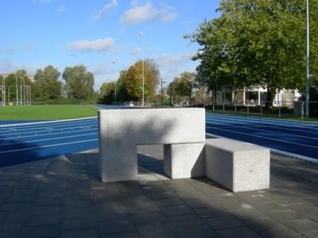 Fietsen stallen bij de VZP CAMPUS 21,1 Einde oprijlaan RA, naar