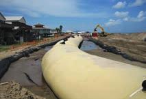 Waardeketen Geosynthetics & Grass END-USER MARKETS CUSTOMERS SUPPLIERS RAW