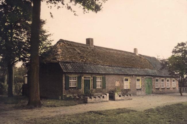 Harrie van Houtum schonk zijn gedoentje aan de Heidonk, met bijbehorende woning en grond, aan de Liempdse gemeenschap als