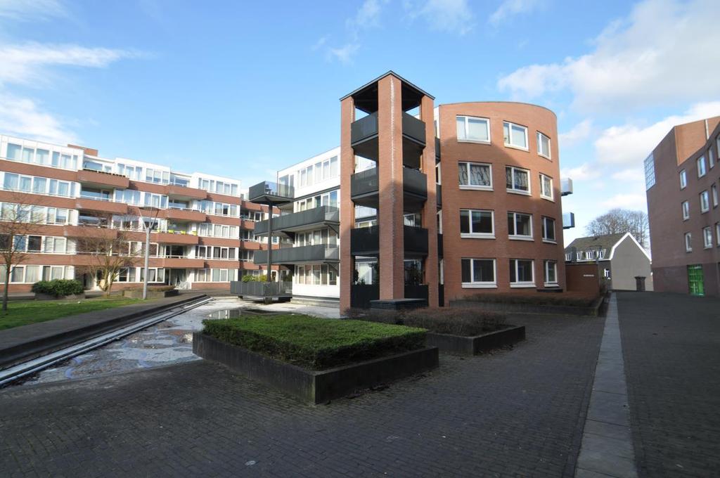 Te Koop Maastricht (Ceramique), Stellalunet 12b Bouwjaar : 1996 Woon opp.