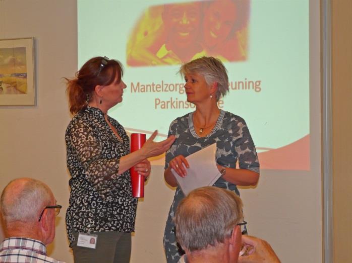 Tot slot Vraagt Annet Woltjer de aandacht voor de workshop Parkinson en de naasten Afgelopen maand heeft zij bij de Parkinsonvereniging een cursus gevolgd om de nieuwe workshop 'Parkinson en de