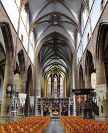 1 2 aarschot aarschot 1 Onze-Lieve-Vrouwekerk Kardinaal Mercierstraat z/n Een gedenksteen in de veelhoekige koorapsis herinnert aan de bouw hiervan in 1337 door bouwmeester Jacob Piccart.