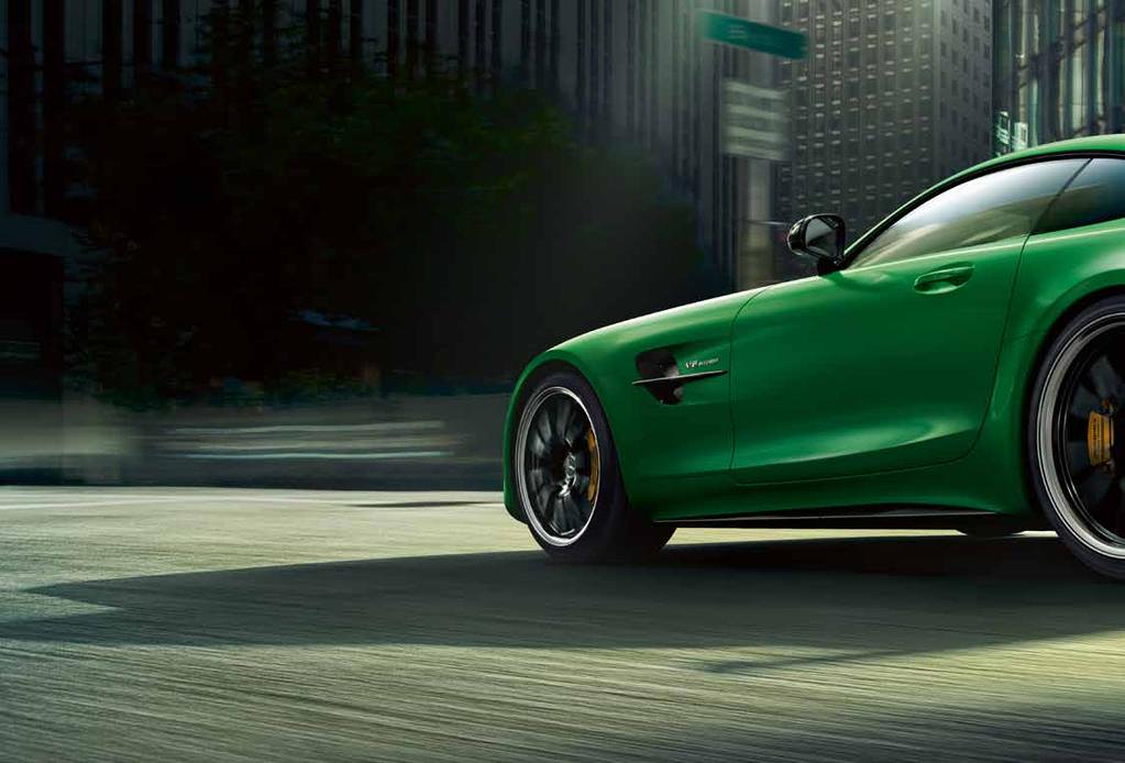 20 De vorm bepaalt de performance. Bij de Mercedes-AMG GT R heeft elk designelement een concreet technisch doel.