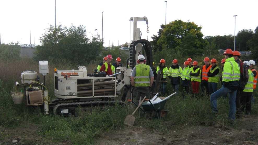 BOORMETHODES STEEKBOOR (ongeroerde staalname) Manueel: