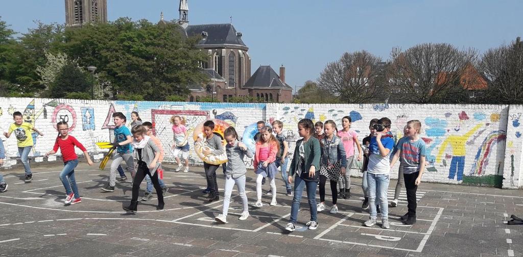 CULTUURNIEUWS De leerlingen uit groep 6 namen deel aan een actie voor het behoud van de haai.