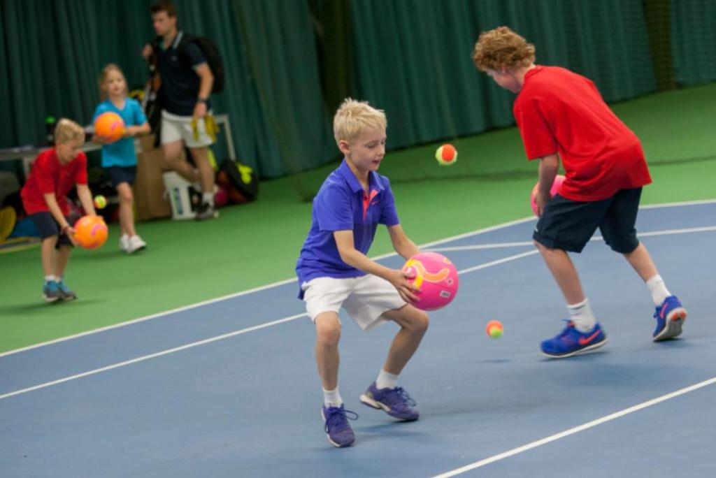 2.7 Multi SkillZ DrillZ Aanbod videoplatform Multi SkillZ DrillZ voor trainers Vlaamse Handbalvereniging Wil jij graag toegang tot een uitgebreide videodatabase gericht op meer beleving in je