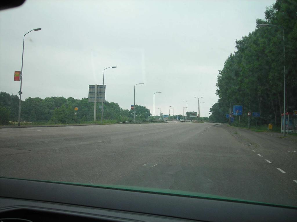 ............................. Figuur 5 Slechte staat van de markering op de Velsertraverse tussen het viaduct en het kruispunt met de Wijkerstraatweg.