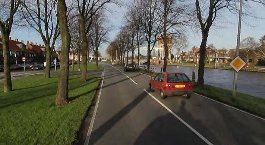 ariant 1: Zijldijk De Kanaalweg De Kanaalweg nabij de Julius Caesarbrug Foto-inpassing tunnelinrit Kanaalweg Foto-inpassing Ringweg Oost gezien vanaf Waardeiland (> zuid) Variant 1 Zijldijk Van zuid