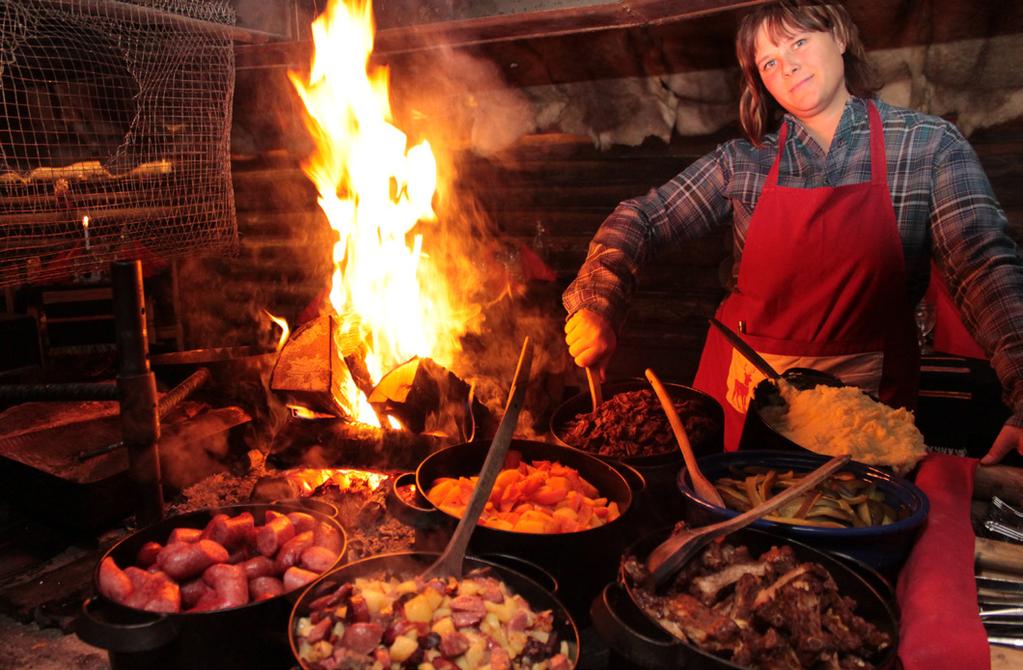 s Avonds geniet u van een heerlijk diner in een typische en