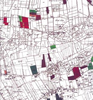 De fosfaatproblematiek verschilt essentieel van de nitraatproblematiek: Nitraatuitspoeling is iets van relatief korte termijn. Het overschot N-mineraal in de bouwvoor, spoelt hetzelfde jaar nog uit.