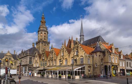 Uw eigendom ligt op 6 km van het centrum van De Panne, Koksijde en Oostduinkerke.