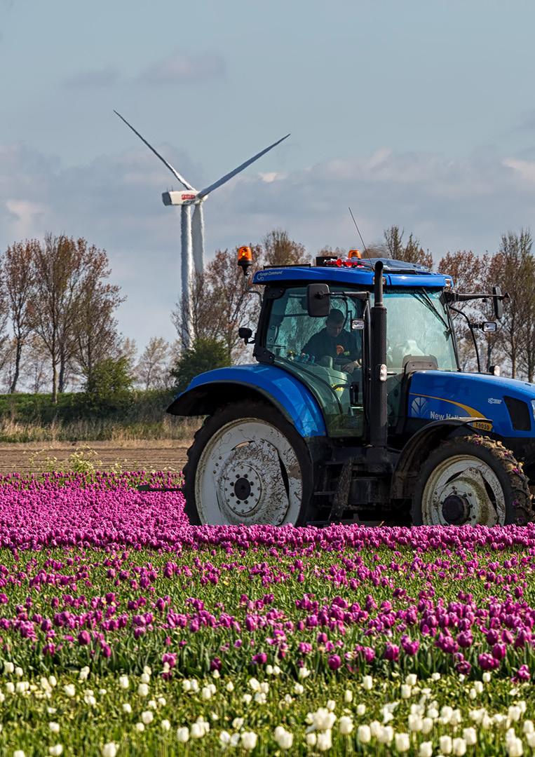 De werkgelegenheid in de agrarische sector is gedurende de afgelopen jaren redelijk stabiel gebleven, ondanks de voortgaande schaalvergroting die tegelijkertijd zorgt voor een grote