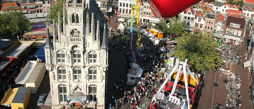 Programma bezoek Gaststad Gouda Datum: Locatie: Parkeren: woensdag 8 juni 2016, ontvangst 10.00 uur Oude Stadhuys, Markt 1, Gouda klik hier Programma 10.