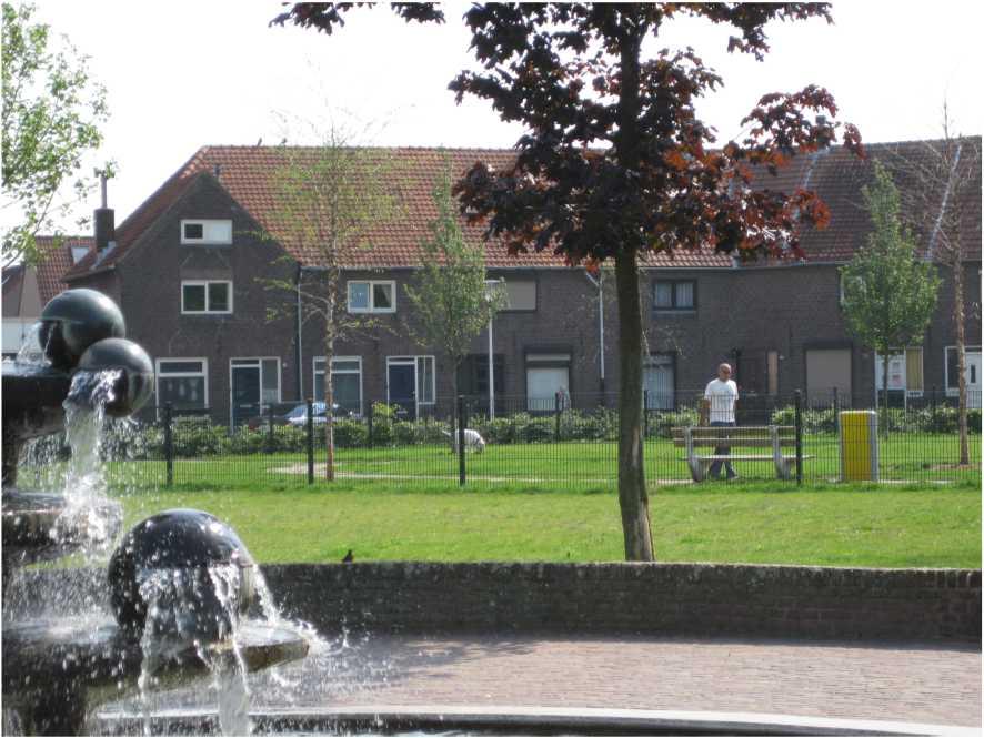 14 Het gebied dat in aanmerking komt voor herinrichting is gelegen tussen de Zonnehofstraat, de Uithoornseweg, de Willem Prinzenstraat en de Dijksestraat.