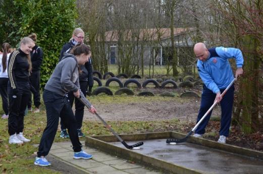 van de Meisjes & Dames