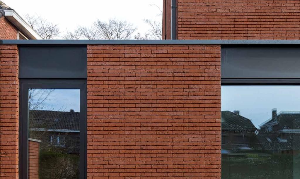 Terca Basia Paepesteen 3D-architecten, Bart Tindemans, Melsele Eco-brick Het verschil zit hem niet alleen in zijn slanke lijn Traditionele gevelsteen Eco-brick is helemaal een