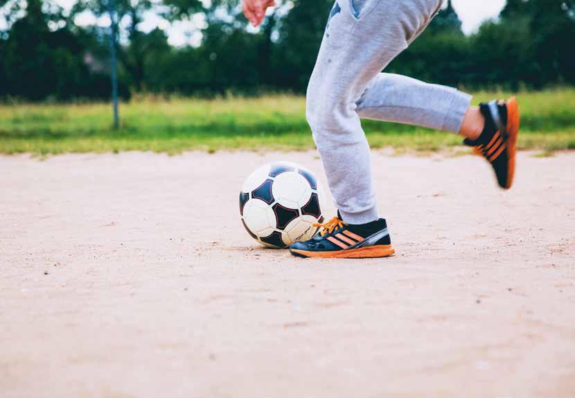 48 // VLAAMS TIJDSCHRIFT VOOR SPORTBEHEER / 2017 / N 258 Markus Spiske Duurzaam sporten als middel of als doel De resultaten van het project Sport & bewegen in de bijzondere jeugdzorg Tom Van Aken