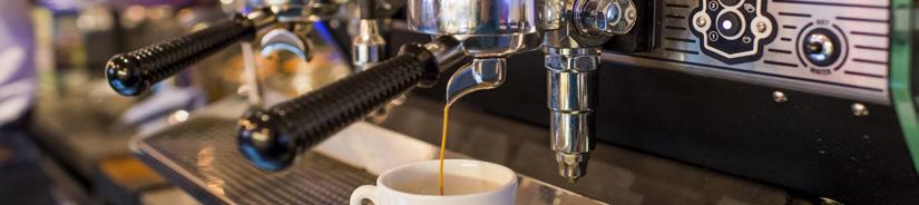 VERGADER ARRANGEMENT - koffie/lunch // Koffie arrangement basis\\ >> onbeperkt koffie en thee >> bronwater >> koekjes >> flip-over + stiften >> notitievel + pen >>