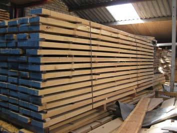 geschaafd 13 x 13 x 240 cm Paal geschaafd 13 x 13 x 300 cm Paal geschaafd en gevingerlast 5,0 x 7,0 x 300 cm