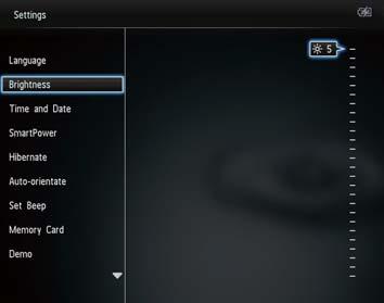 8 Instellingen De schermmenutaal selecteren De helderheid aanpassen U kunt de helderheid van het PhotoAlbum aanpassen voor een optimale weergave.