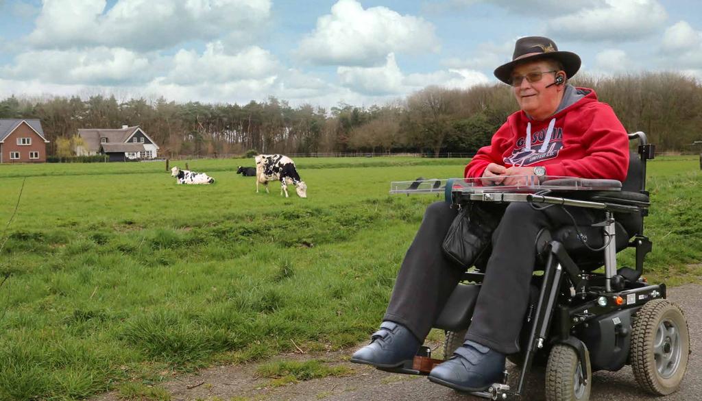 Sit & feel free! Weet u geen raad met uw zitproblemen? Biedt de huidige rolstoel met zitvoorziening niet voldoende comfort en zijn er klachten? Lewis biedt een gepatenteerde oplossing.