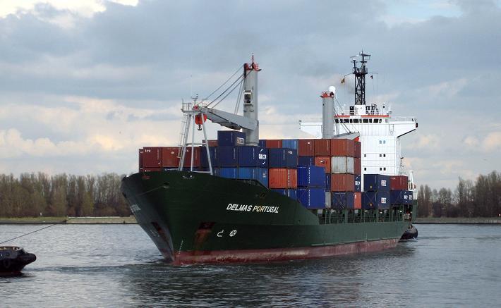 m.b.h. & Co., Hamburg, vlag: Antigua & Barbuda (V2KJ), in beheer bij Reederei Bertram Rickmers G.m.b.H. & Co. 9.601 GT, 4.876 NT, 12.576 DWT. 149,67 (140,14) x 22,62 x 11,10 x 8,255 meter. 4 ruimen.