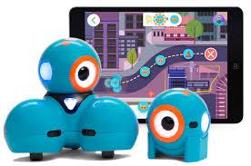 DASH & DOT programmeren en parcouren aflopen Over de Dash & Dot Dash & Dot zijn twee slimme robotjes die je zelf kunt programmeren.