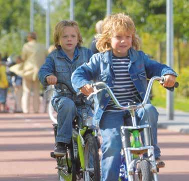 In multifunctioneel centrum De Mene kun je terecht voor basketbal, aerobics, zingen of een gezellig koffie-uurtje.