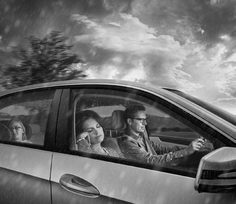 Ervaar het comfort van scherper rijden ZEISS DriveSafe brillenglazen Scherp zicht ook bij weinig licht?