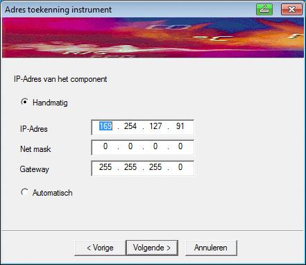 5 Eerste stappen 3. IP-adres, Netmasker en Gateway invoeren. De eerste twee blokken van het IP-adres moeten in dit voorbeeld overeenkomen met die van de Saveris Base.