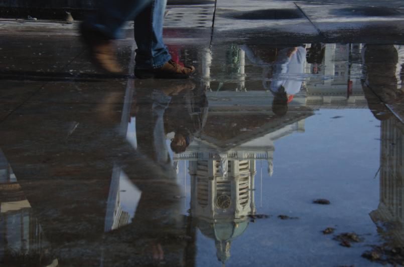 PLUS HET INTERNATIONAAL FOTOGRAFISCH EXPERIMENT MET MONUMENTEN Sinds 1998 neemt het Brussels Hoofdstedelijk Gewest deel aan het Internationaal Fotografisch Experiment met Monumenten.