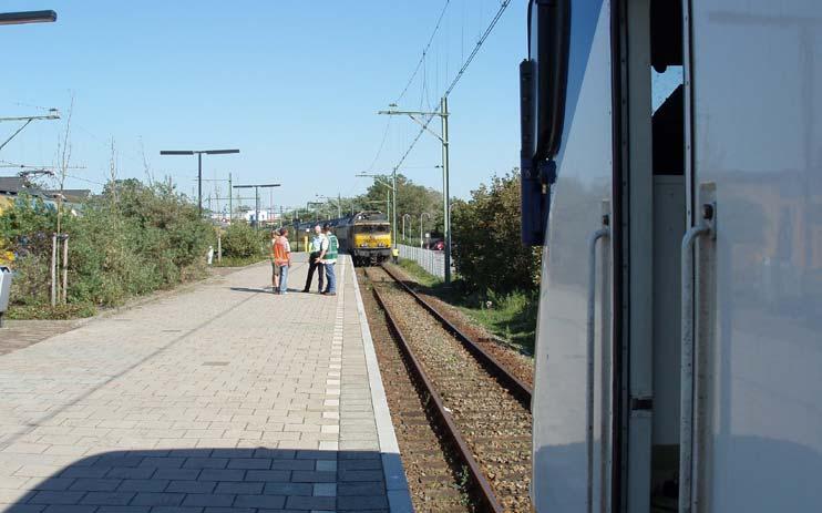 2.3 Toedracht Op zondag 5 augustus 2007 rijdt NS Reizigerstrein 5461 van Amsterdam naar Zandvoort aan Zee. De trein nadert Zandvoort via spoor ZN.