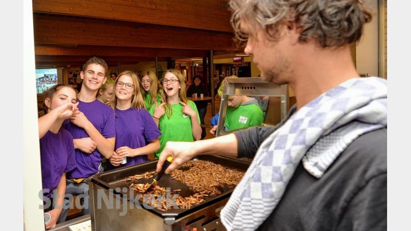 Inhoudelijke resultaten Groenhorst vmbo Nijkerk 2016 Voor 2016 zijn de belangrijkste resultaten: De school heeft een basisarrangement voor alle leerwegen en de examenresultaten zijn op niveau.