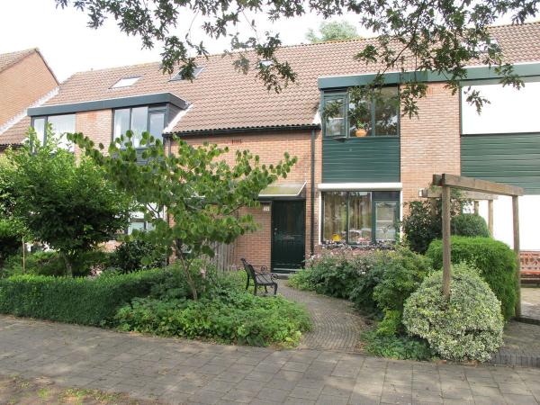 Kraaiheide 39 te ROTTERDAM KENMERKEN: Soort woning : Bestaande bouw Type woning :